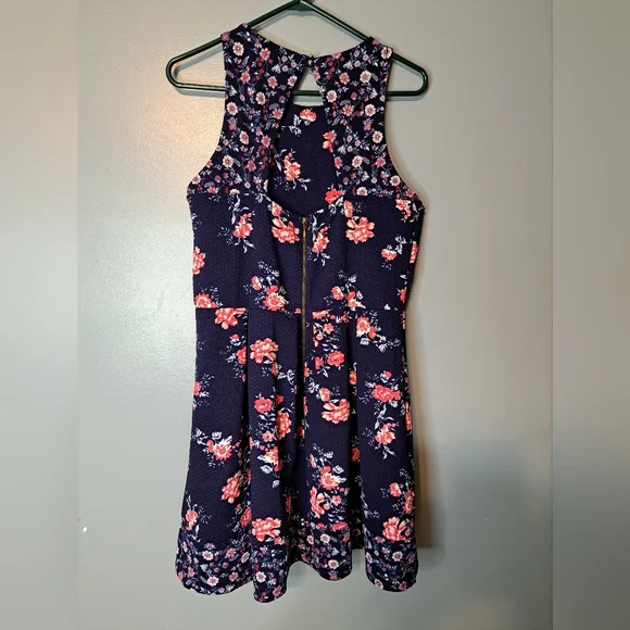 Rewind casual dress. Size XL - Picture 3 of 6